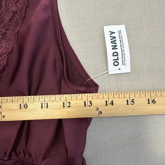 Old Navy Women's XS Slip Dress Burgundy Lace Trim V-Neck Midi NEW - Picture 4 of 8